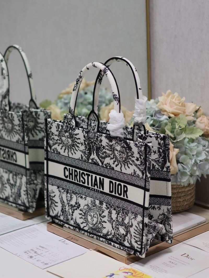 Christian Dior Shopping Bags